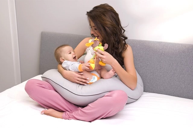 SuperMami C poduszka dla kobiet w ciąży i do karmienia